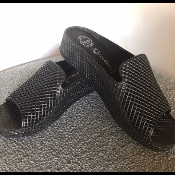 Jeffery Campbell - Pool Slides with a wedge - Picture 2 of 7